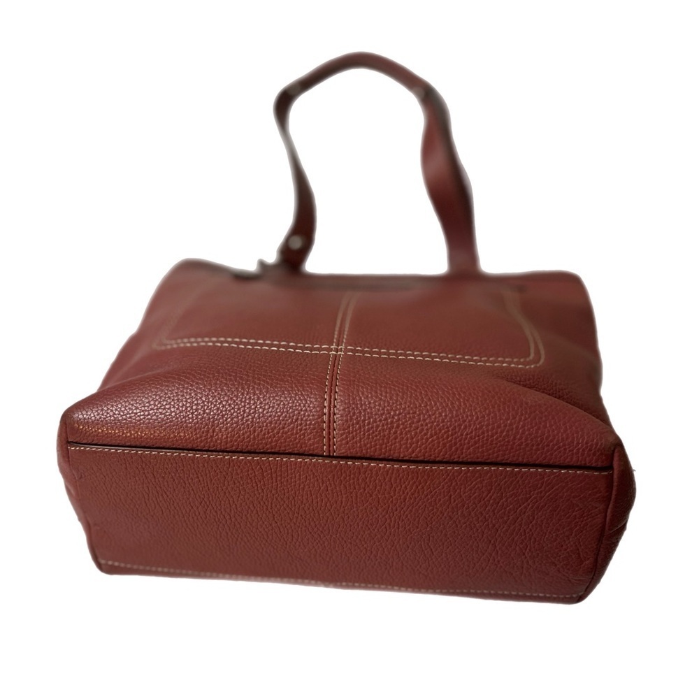 Coach Brown Leather Tote Bag with Structured Design - Picture 4 of 8